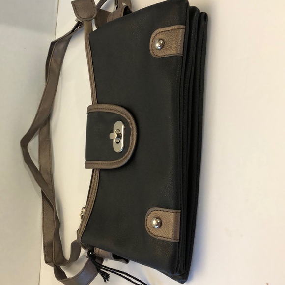 Gold Coast Bags Gold Coast Black Taupe Shoulder Bag 3 Pockets Poshmark
